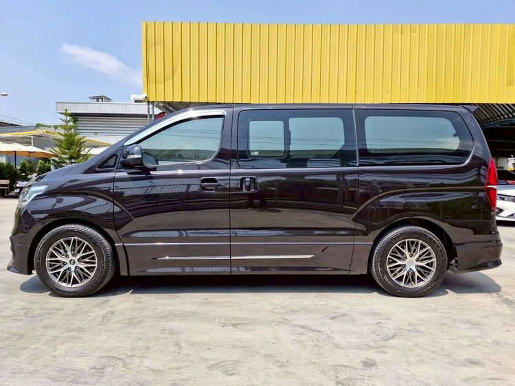 Hyundai H-1  2020 2.5 Deluxe Utility-car ดีเซล ไม่ติดแก๊ส เกียร์อัตโนมัติ น้ำตาล รูปที่ 4