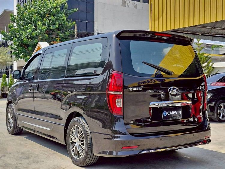 Hyundai H-1 2020 2.5 Deluxe Utility-car ดีเซล ไม่ติดแก๊ส เกียร์อัตโนมัติ น้ำตาล รูปที่ 3