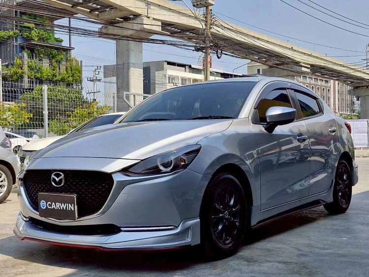 รถ Mazda Mazda 2 1.3 Skyactiv-G S Leather Sedan สี บรอนซ์เงิน
