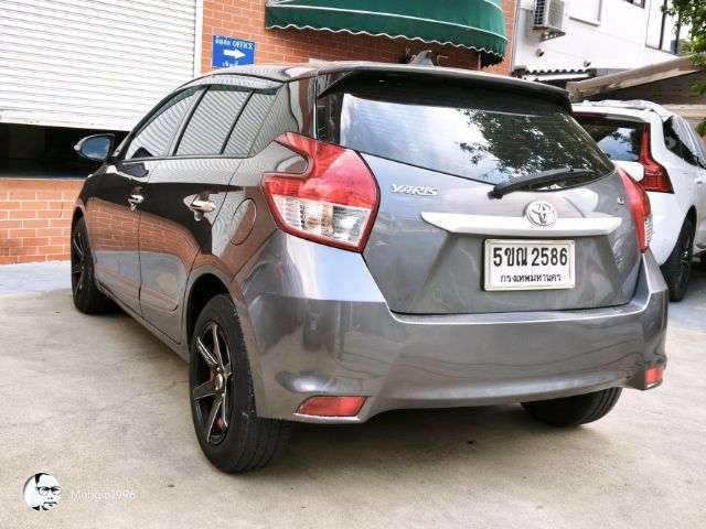 Toyota Yaris 2014 1.2 G Plus Sedan เบนซิน ไม่ติดแก๊ส เกียร์อัตโนมัติ เทา รูปที่ 4