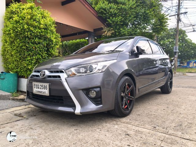 รถ Toyota Yaris 1.2 G Plus สี เทา