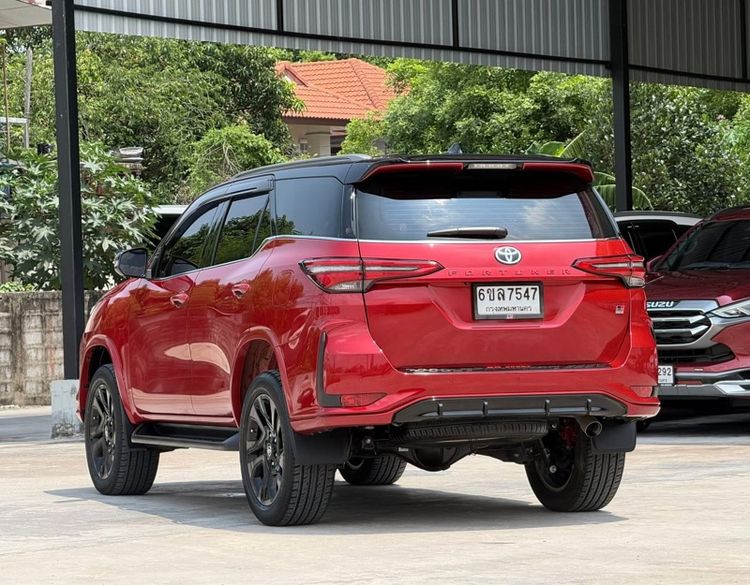 Toyota Fortuner 2025 2.8 GR Sport Sport Black Top 4WD Utility-car ดีเซล ไม่ติดแก๊ส เกียร์อัตโนมัติ แดง รูปที่ 4