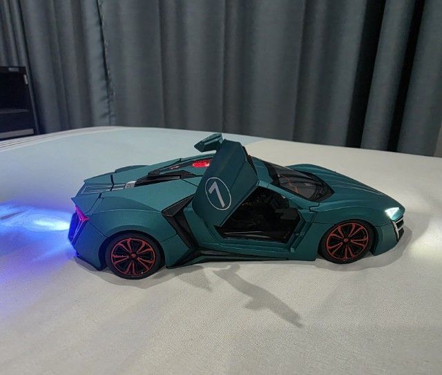 โมเดลรถ W Motors Lykan HyperSport รูปที่ 3