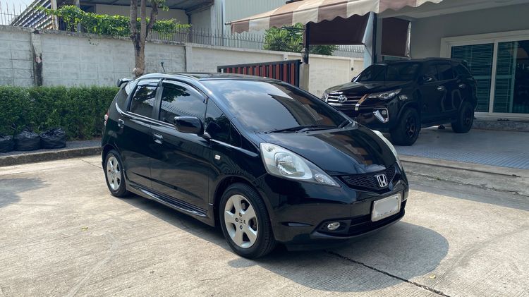 Honda Jazz 2010 1.5 V i-VTEC Sedan เบนซิน ไม่ติดแก๊ส เกียร์อัตโนมัติ ดำ