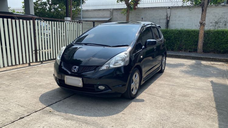 Honda Jazz 2010 1.5 V i-VTEC Sedan เบนซิน ไม่ติดแก๊ส เกียร์อัตโนมัติ ดำ รูปที่ 3