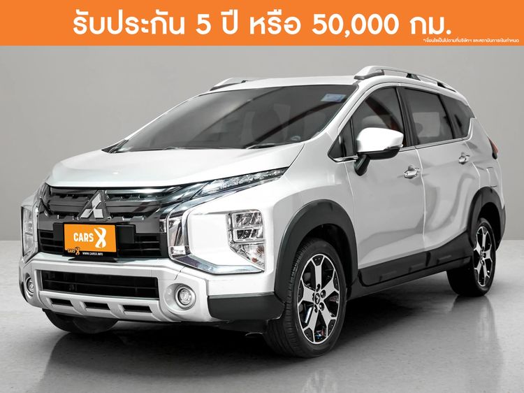 รถ Mitsubishi Xpander Cross 1.5 สี บรอนซ์เงิน