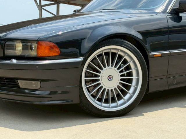 BMW Series 7 1998 740iL Sedan เบนซิน ไม่ติดแก๊ส เกียร์อัตโนมัติ ดำ รูปที่ 2