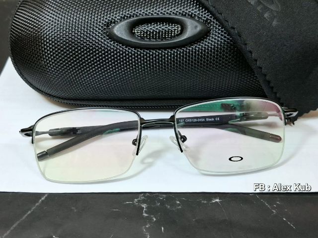 กรอบแว่นตา Oakley Titanium 