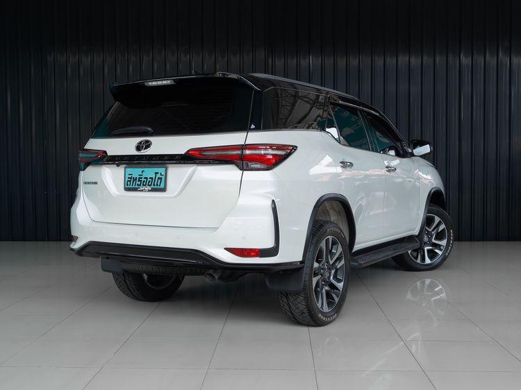 Toyota Fortuner 2020 2.4 Legender Utility-car ดีเซล ไม่ติดแก๊ส เกียร์อัตโนมัติ ขาว รูปที่ 4