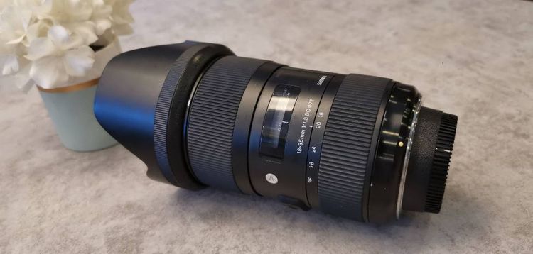 เลนส์ซูม ขาย 18-35 f 1.8 Art for nikon สภาพสวยสมบูรณ์
