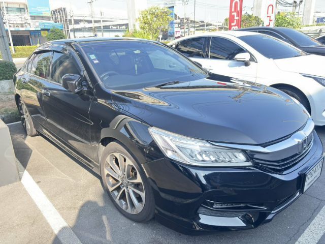 รถ Honda Accord 2.0 EL i-VTEC สี ดำ
