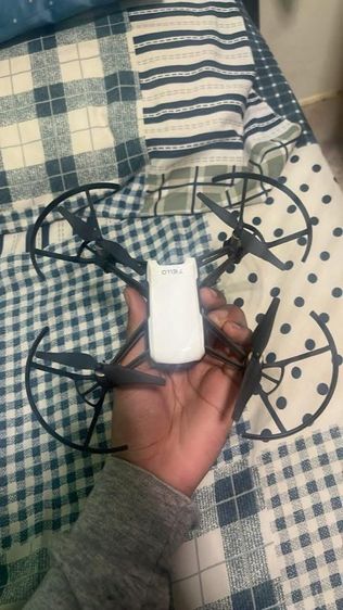 ของเล่นบังคับวิทยุ โดรน DJI Tello