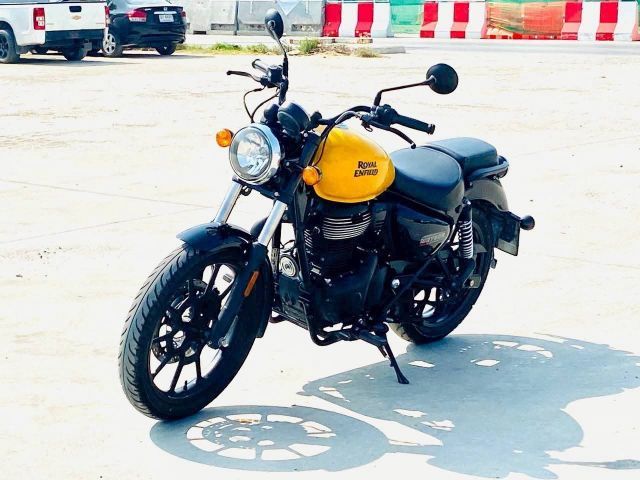 Royal Enfield 350cc 20แรงม้า ปี22
(เล่มพร้อมโอน)