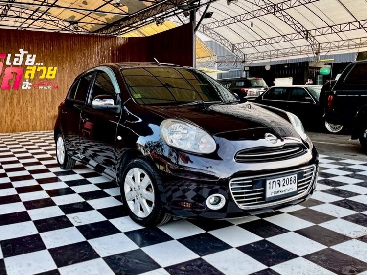 รถ Nissan March 1.2 E สี ม่วง