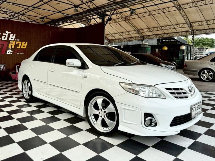 รถ Toyota Altis 1.6 G สี ขาว