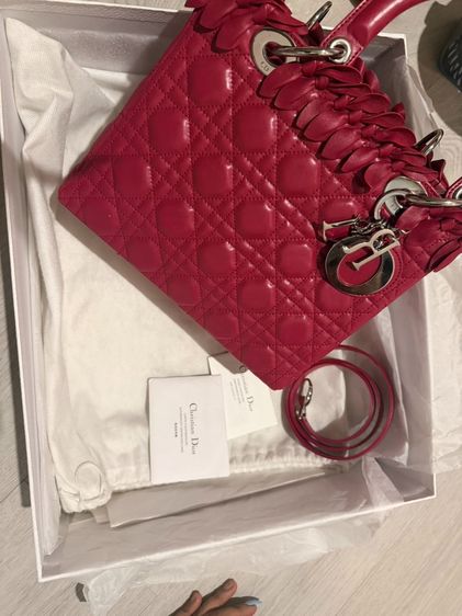 small lady dior bag with strap garance red cannage รูปที่ 11