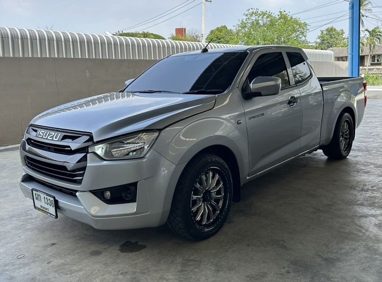Isuzu D-MAX 2023 1.9 S Pickup ดีเซล ไม่ติดแก๊ส เกียร์ธรรมดา บรอนซ์เงิน