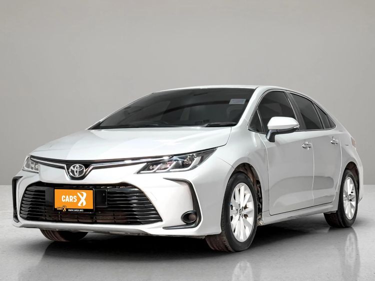 รถ Toyota Altis 1.6 G สี บรอนซ์เงิน
