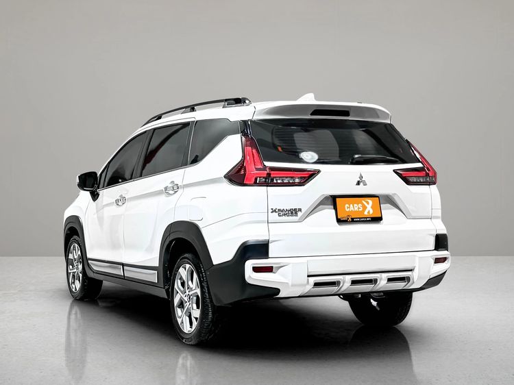 Mitsubishi Xpander Cross 2023 1.5 Utility-car เบนซิน ไม่ติดแก๊ส เกียร์อัตโนมัติ ขาว รูปที่ 4