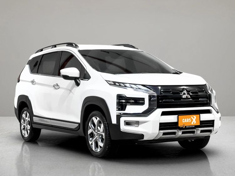 Mitsubishi Xpander Cross 2023 1.5 Utility-car เบนซิน ไม่ติดแก๊ส เกียร์อัตโนมัติ ขาว รูปที่ 3