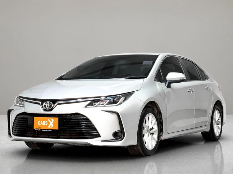 รถ Toyota Altis 1.6 G สี บรอนซ์เงิน