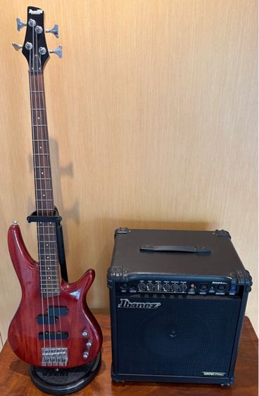 กีตาร์เบส Ibanez Gio GSR390และAmplier