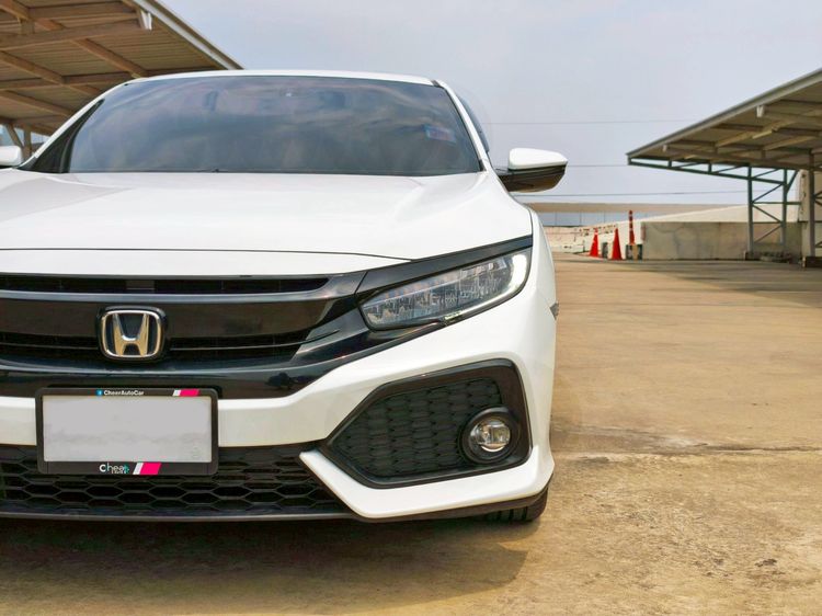 Honda Civic 2018 1.5 Turbo Sedan เบนซิน ไม่ติดแก๊ส เกียร์อัตโนมัติ ขาว รูปที่ 2