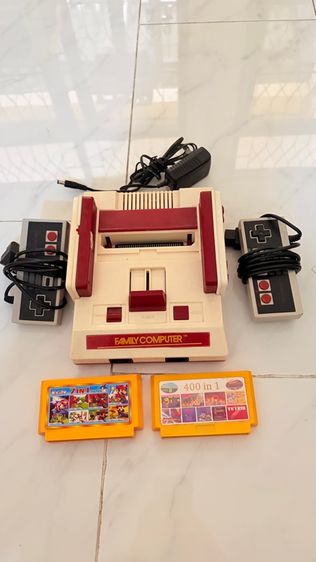 เครื่องเล่นเกมส์ Family Computer มือสอง 