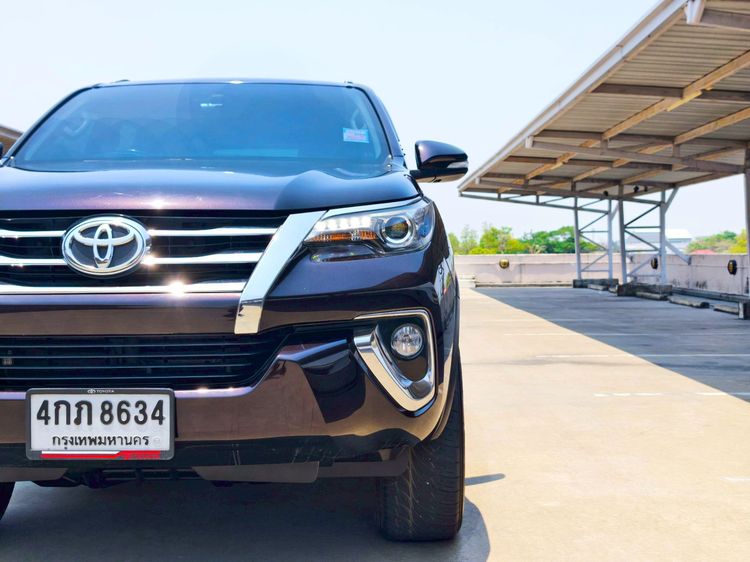 Toyota Fortuner 2016 2.8 V Utility-car ดีเซล ไม่ติดแก๊ส เกียร์อัตโนมัติ ดำ รูปที่ 3