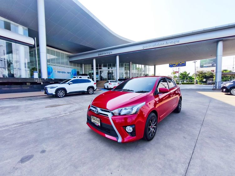 Toyota Yaris 2017 1.2 E Sedan เบนซิน ไม่ติดแก๊ส เกียร์อัตโนมัติ แดง รูปที่ 3