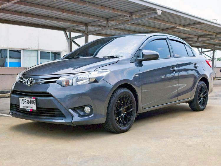 รถ Toyota Vios 1.5 J สี เทา