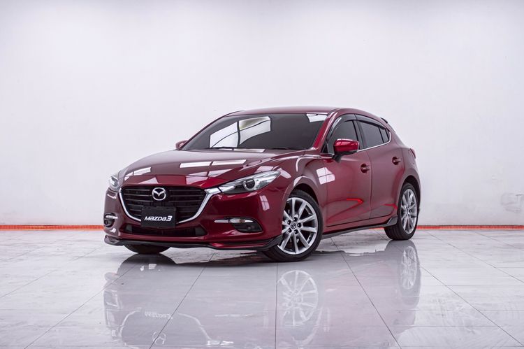 รถ Mazda Mazda3 2.0 S สี แดง
