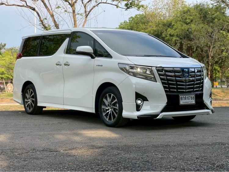 Toyota Alphard 2017 Van ปลั๊กอินไฮบริด (PHEV) ไม่ติดแก๊ส เกียร์อัตโนมัติ ขาว