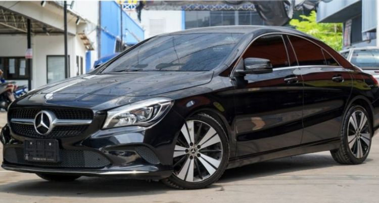 Mercedes-Benz CLA-Class 2018 CLA200 Sedan เบนซิน ไม่ติดแก๊ส เกียร์อัตโนมัติ ดำ
