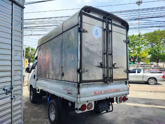 Kia K2500 2016 2.5 Pickup ดีเซล ไม่ติดแก๊ส เกียร์ธรรมดา ขาว รูปที่ 3