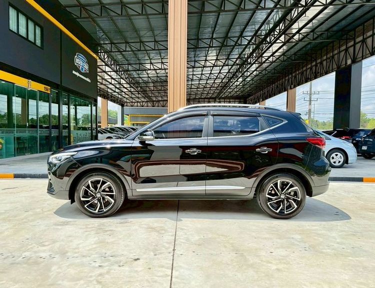 MG ZS 2022 1.5X+ Sunroof Utility-car เบนซิน ไม่ติดแก๊ส เกียร์อัตโนมัติ ดำ รูปที่ 4