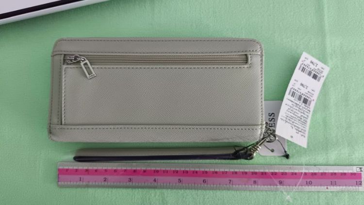 ขายกระเป๋าสตางค์ Guess ใบยาว สีเขียว รูปที่ 3