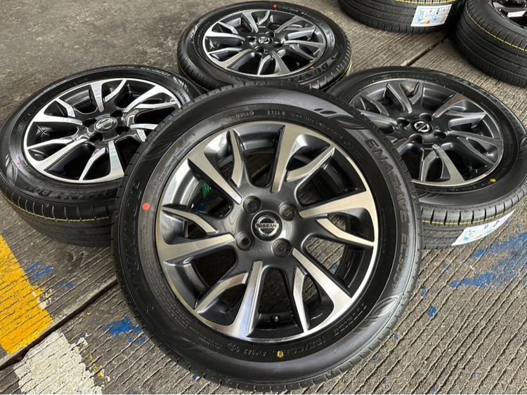 Nissan Almara 15 นิ้ว Top 🔥