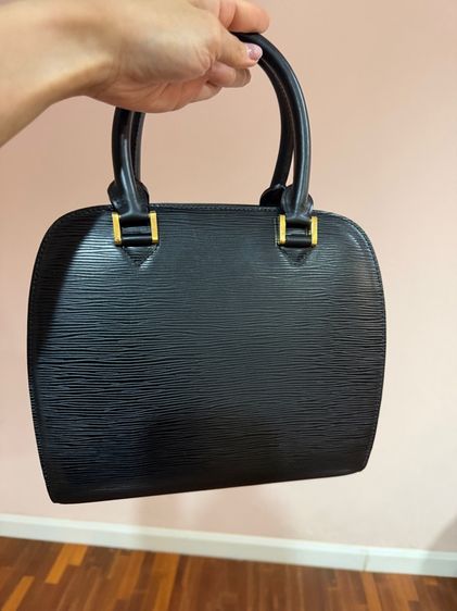 หญิง ดำ หนังแท้ กระเป๋า Louis Vuitton Black Epi Leather Pont-Neuf