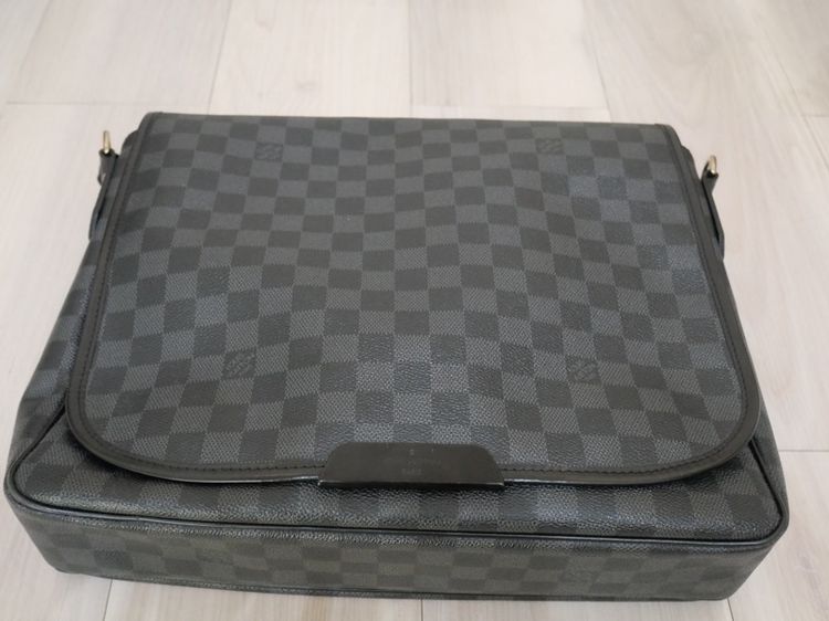 กระเป๋าผู้ชายLouis Vuitton Damier Graphite Bag