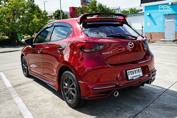 Mazda Mazda 2 2021 1.3 Sports Sedan เบนซิน ไม่ติดแก๊ส เกียร์อัตโนมัติ แดง รูปที่ 4