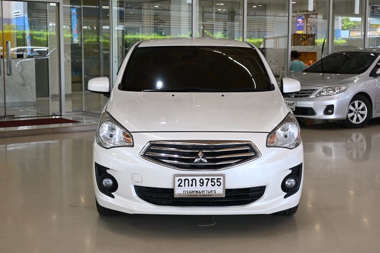 รถ Mitsubishi Mirage 1.2 GL สี ขาว
