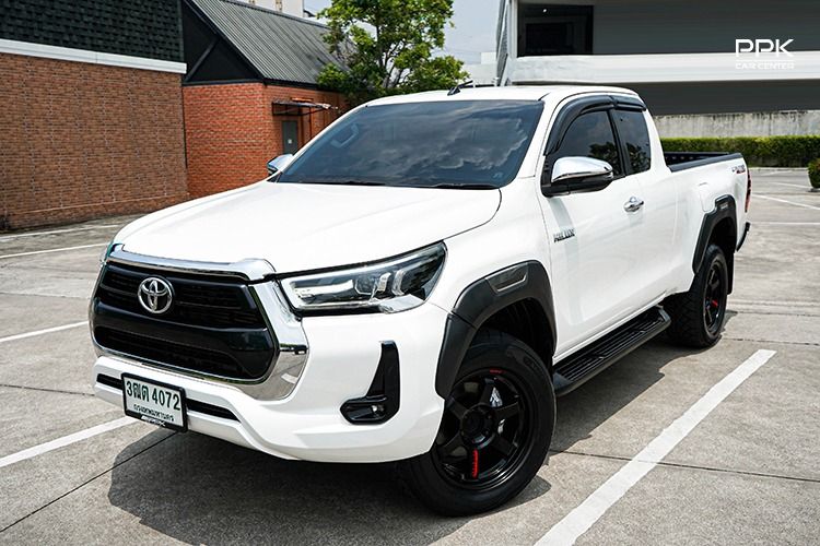 รถ Toyota Hilux Revo Smart Cab 2.4 Entry Prerunner สี เทา