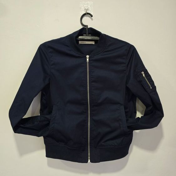Bomber Jacket สีกรมท่า ทรงมินิมอล ใส่ง่ายมาก  รูปที่ 3