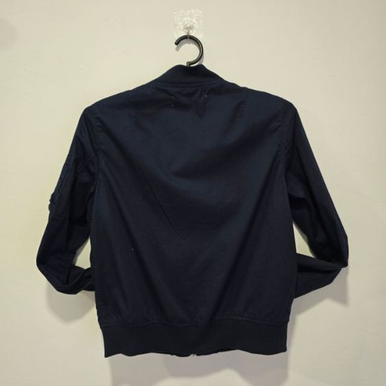 Bomber Jacket สีกรมท่า ทรงมินิมอล ใส่ง่ายมาก  รูปที่ 4