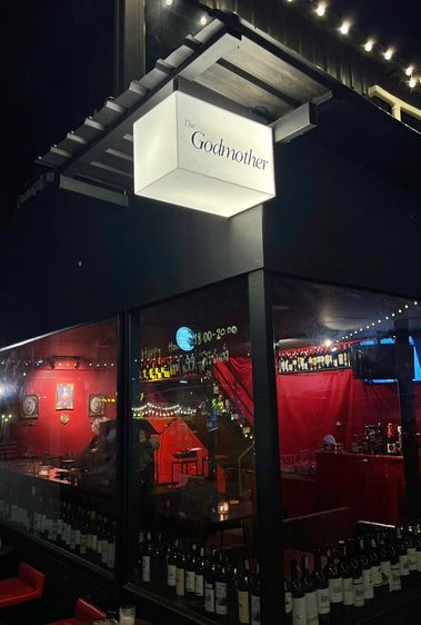 เซ้งด่วน ร้านเหล้า-ร้านอาหาร ในตลาดลุงช้าง คลองสาม ค่าเช่าถูกๆ 6,000 บ มีที่จอดรถ 50 คัน