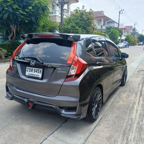 Honda Jazz 2021 1.5 SV i-VTEC Sedan เบนซิน ไม่ติดแก๊ส เกียร์อัตโนมัติ เทา รูปที่ 4