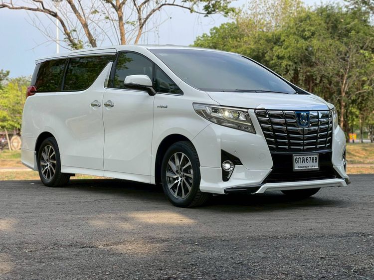 รถ Toyota Alphard 2.5 Hybrid SR C-Package E-Four 4WD สี ขาว