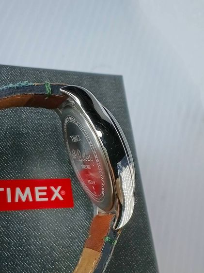 นาฬิกา สไตล์ Vintage-inspired 
Timex  The Waterbury  สินค้ามือสอง ผลิตในโอกาสพิเศษ เฉลิมฉลองครบรอบ 160 ปี ( นับตั้งแต่ก่อตั้งในปี 1854 )  รูปที่ 4