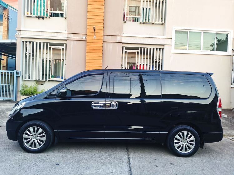 Hyundai Grand Starex 2012 2.5 VIP Van ดีเซล ไม่ติดแก๊ส เกียร์อัตโนมัติ ดำ
